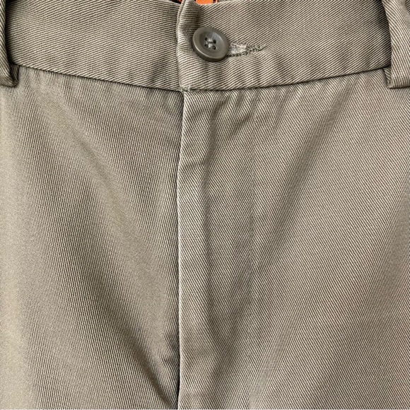 •Dockers• Stain Defenders Flat Front Khaki Pants - Size 12 Short - Picture 3 of 6